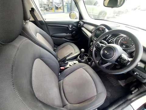 PX19JNU Mini Hatchback 1.5 One Classic II 5dr Thumbnail #12