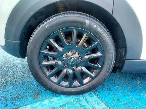 PX19JNU Mini Hatchback 1.5 One Classic II 5dr Thumbnail #13