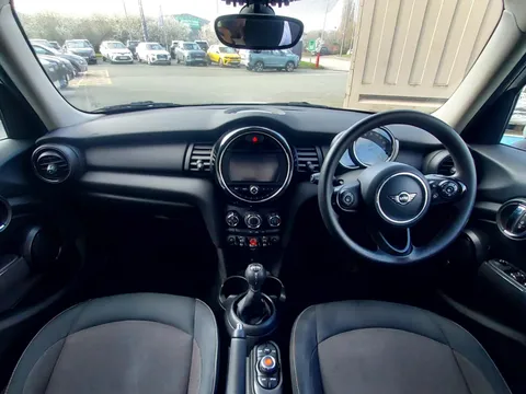 PX19JNU Mini Hatchback 1.5 One Classic II 5dr Thumbnail #23