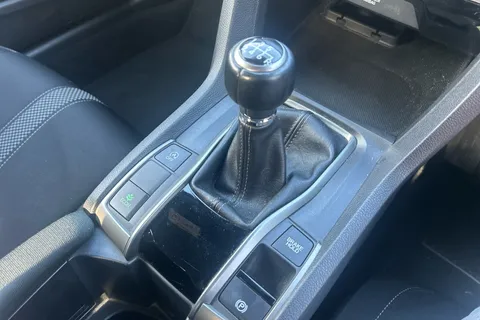 19 of 24 for Honda Civic 1.0 VTEC Turbo 126 SR 5dr