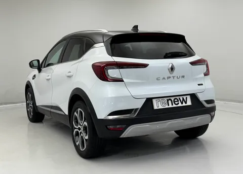 PF72NBE Renault Captur 1.6 E-Tech full hybrid 145 Techno 5dr Auto Thumbnail #8