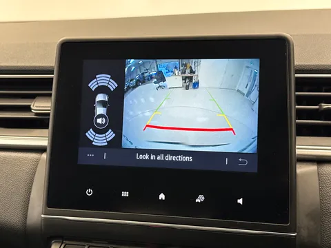 PF72NBE Renault Captur 1.6 E-Tech full hybrid 145 Techno 5dr Auto Thumbnail #23