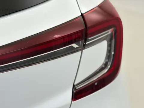 PF72NBE Renault Captur 1.6 E-Tech full hybrid 145 Techno 5dr Auto Thumbnail #30