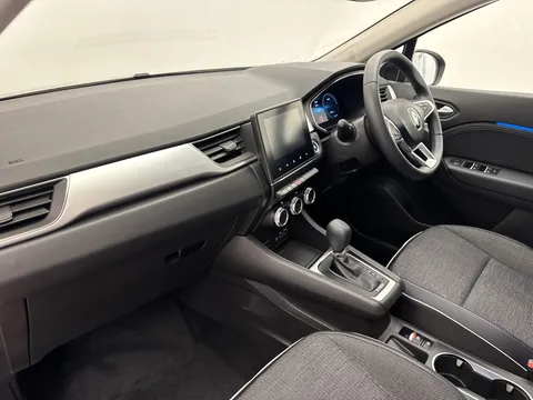 NG72XKE Renault Captur 1.6 E-Tech full hybrid 145 Techno 5dr Auto Thumbnail #11