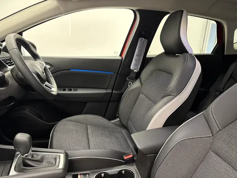 NG72XKE Renault Captur 1.6 E-Tech full hybrid 145 Techno 5dr Auto Thumbnail #10