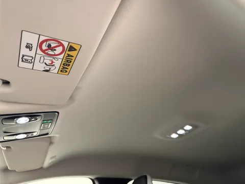 NG72XKE Renault Captur 1.6 E-Tech full hybrid 145 Techno 5dr Auto Thumbnail #14