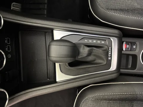 NG72XKE Renault Captur 1.6 E-Tech full hybrid 145 Techno 5dr Auto Thumbnail #15