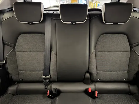 NG72XKE Renault Captur 1.6 E-Tech full hybrid 145 Techno 5dr Auto Thumbnail #16