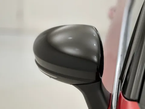 NG72XKE Renault Captur 1.6 E-Tech full hybrid 145 Techno 5dr Auto Thumbnail #23