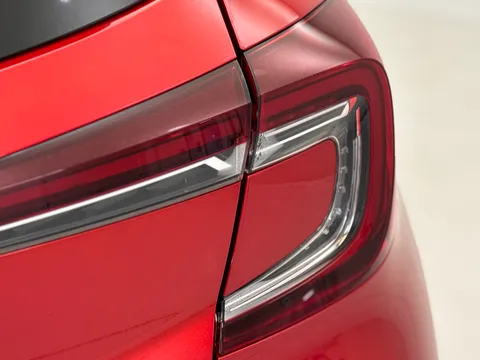 NG72XKE Renault Captur 1.6 E-Tech full hybrid 145 Techno 5dr Auto Thumbnail #26