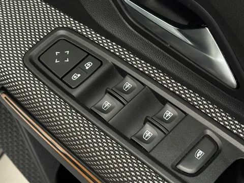 DU72XML Dacia Sandero Stepway 1.0 TCe Comfort 5dr Thumbnail #19