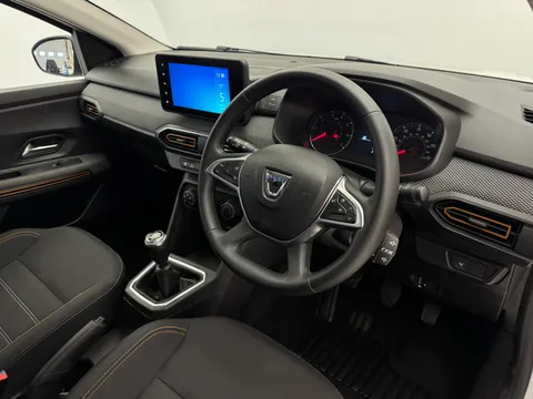DU72XML Dacia Sandero Stepway 1.0 TCe Comfort 5dr Thumbnail #20