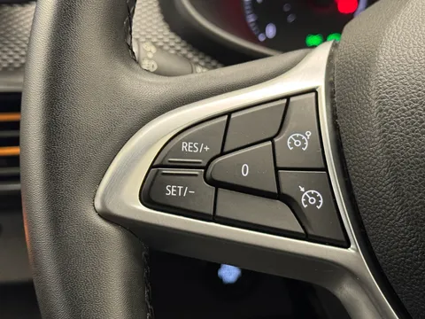 DU72XML Dacia Sandero Stepway 1.0 TCe Comfort 5dr Thumbnail #21