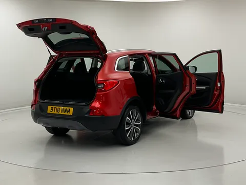 BT18NWM Renault Kadjar 1.2 TCE Signature S Nav 5dr EDC Thumbnail #4