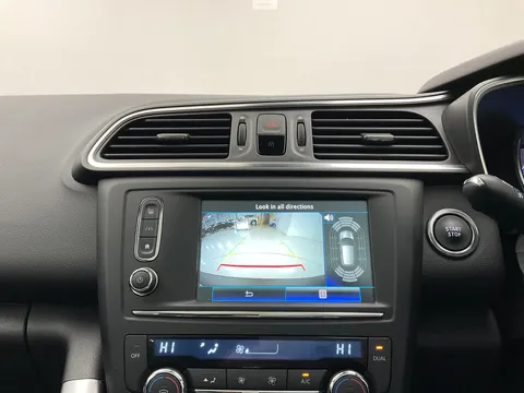 BT18NWM Renault Kadjar 1.2 TCE Signature S Nav 5dr EDC Thumbnail #32