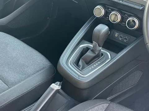 9 of 33 for Renault Clio 1.0 TCe 90 Iconic 5dr Auto