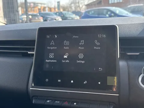 16 of 33 for Renault Clio 1.0 TCe 90 Iconic 5dr Auto