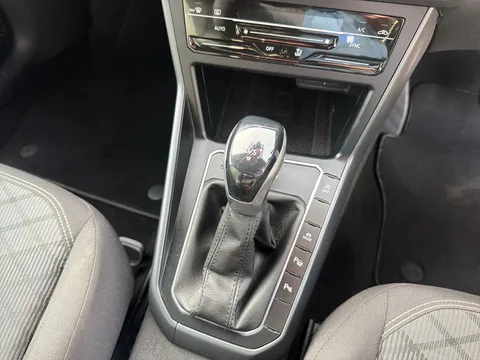 DC23XFD Volkswagen Taigo 1.5 TSI 150 R-Line 5dr DSG Thumbnail #13