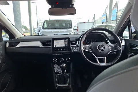 BG22JFA Renault Captur 1.0 TCE 90 SE Edition 5dr Thumbnail #4