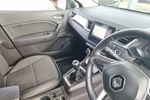 BG22JFA Renault Captur 1.0 TCE 90 SE Edition 5dr Thumbnail #13