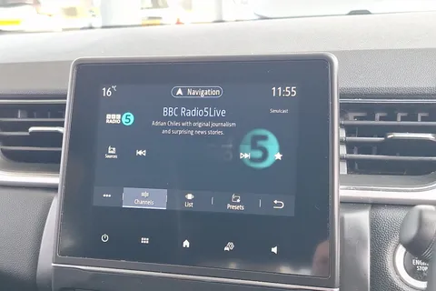 BG22JFA Renault Captur 1.0 TCE 90 SE Edition 5dr Thumbnail #32