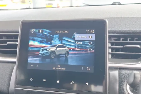 BG22JFA Renault Captur 1.0 TCE 90 SE Edition 5dr Thumbnail #38