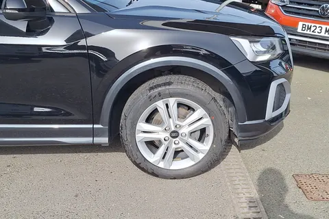 DH23LKM Audi Q2 30 TFSI 116 Sport 5dr Thumbnail #5