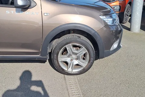 BN17AYB Dacia Sandero Stepway 0.9 TCe Ambiance 5dr Thumbnail #5