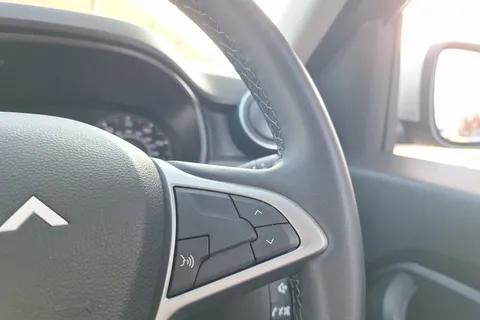 BJ23ULM Dacia Duster 1.0 TCe 90 Expression 5dr Thumbnail #29