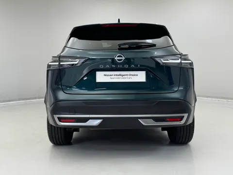 OE25ULA Nissan Qashqai 1.3 DiG-T MH N-Connecta [Glass Roof] 5dr Thumbnail #9