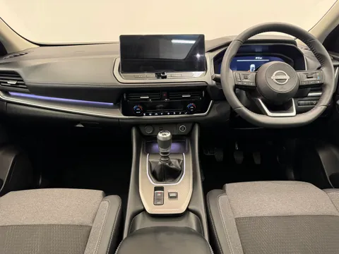 OE25ULA Nissan Qashqai 1.3 DiG-T MH N-Connecta [Glass Roof] 5dr Thumbnail #4