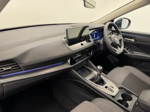 OE25ULA Nissan Qashqai 1.3 DiG-T MH N-Connecta [Glass Roof] 5dr Thumbnail #14