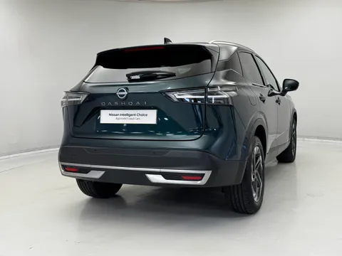 OE25UMF Nissan Qashqai 1.3 DiG-T MH N-Connecta [Glass Roof] 5dr Thumbnail #8