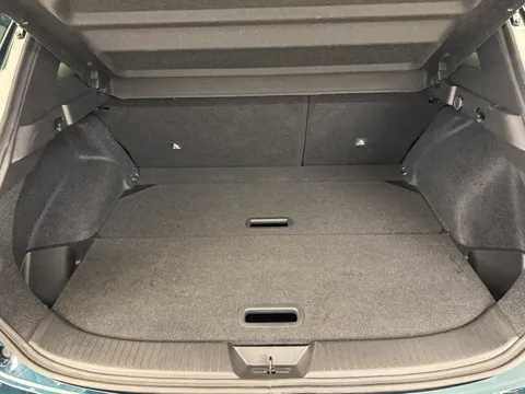 OE25UMF Nissan Qashqai 1.3 DiG-T MH N-Connecta [Glass Roof] 5dr Thumbnail #12