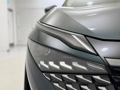 OE25UMF Nissan Qashqai 1.3 DiG-T MH N-Connecta [Glass Roof] 5dr Thumbnail #32