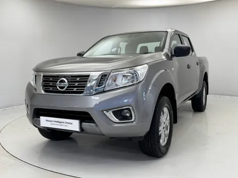OW72ZVH Nissan Navara Double Cab Pick Up Acenta 2.3dCi 163 TT 4WD Thumbnail #6