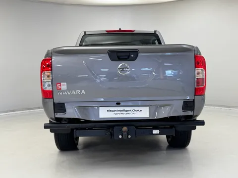 OW72ZVH Nissan Navara Double Cab Pick Up Acenta 2.3dCi 163 TT 4WD Thumbnail #9