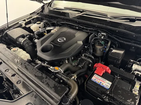 OW72ZVH Nissan Navara Double Cab Pick Up Acenta 2.3dCi 163 TT 4WD Thumbnail #29