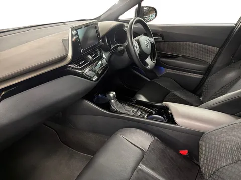 MT70AUV Toyota C-HR 1.8 Hybrid Excel 5dr CVT Thumbnail #4