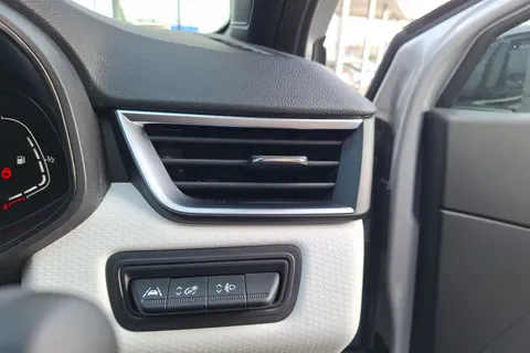 BL23VSK Renault Clio 1.6 E-TECH full hybrid 145 Techno 5dr Auto Thumbnail #15