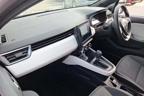 BL23VSK Renault Clio 1.6 E-TECH full hybrid 145 Techno 5dr Auto Thumbnail #20