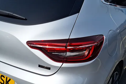 BL23VSK Renault Clio 1.6 E-TECH full hybrid 145 Techno 5dr Auto Thumbnail #40