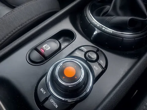 LA17UPH Mini Clubman 1.5 Cooper 6dr Auto Thumbnail #21