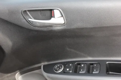 14 of 50 for Hyundai i10 1.2 Premium 5dr ZERO DEPOSIT FINANCE AVAILABLE