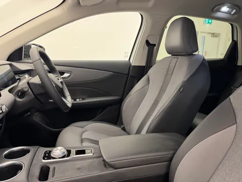 DP75BWJ Mg Motor Uk MGS5 170kW Trophy EV Long Range 64kWh 5dr Auto Thumbnail #11