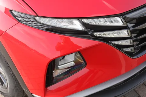 PE72AVF Hyundai Tucson 1.6 TGDi 48V MHD SE Connect 5dr 2WD DCT Thumbnail #4