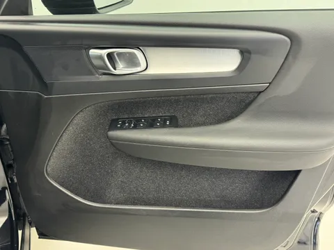 RJ25FYS Volvo XC40 2.0 B3P Core 5dr Auto Thumbnail #17