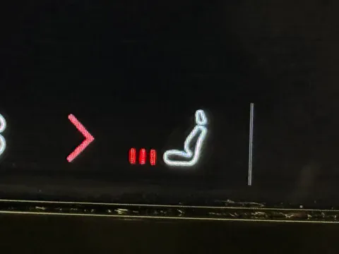 RJ25FYS Volvo XC40 2.0 B3P Core 5dr Auto Thumbnail #26