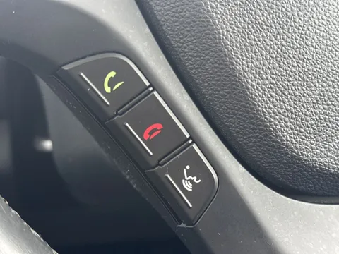 GJ68XGF Hyundai i10 1.2 Premium SE 5dr Auto Thumbnail #30