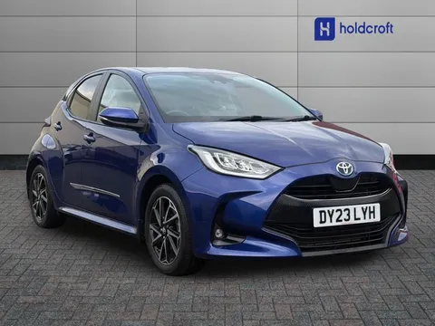 DY23LYH Toyota Yaris 1.5 Hybrid Design 5dr CVT Thumbnail #2